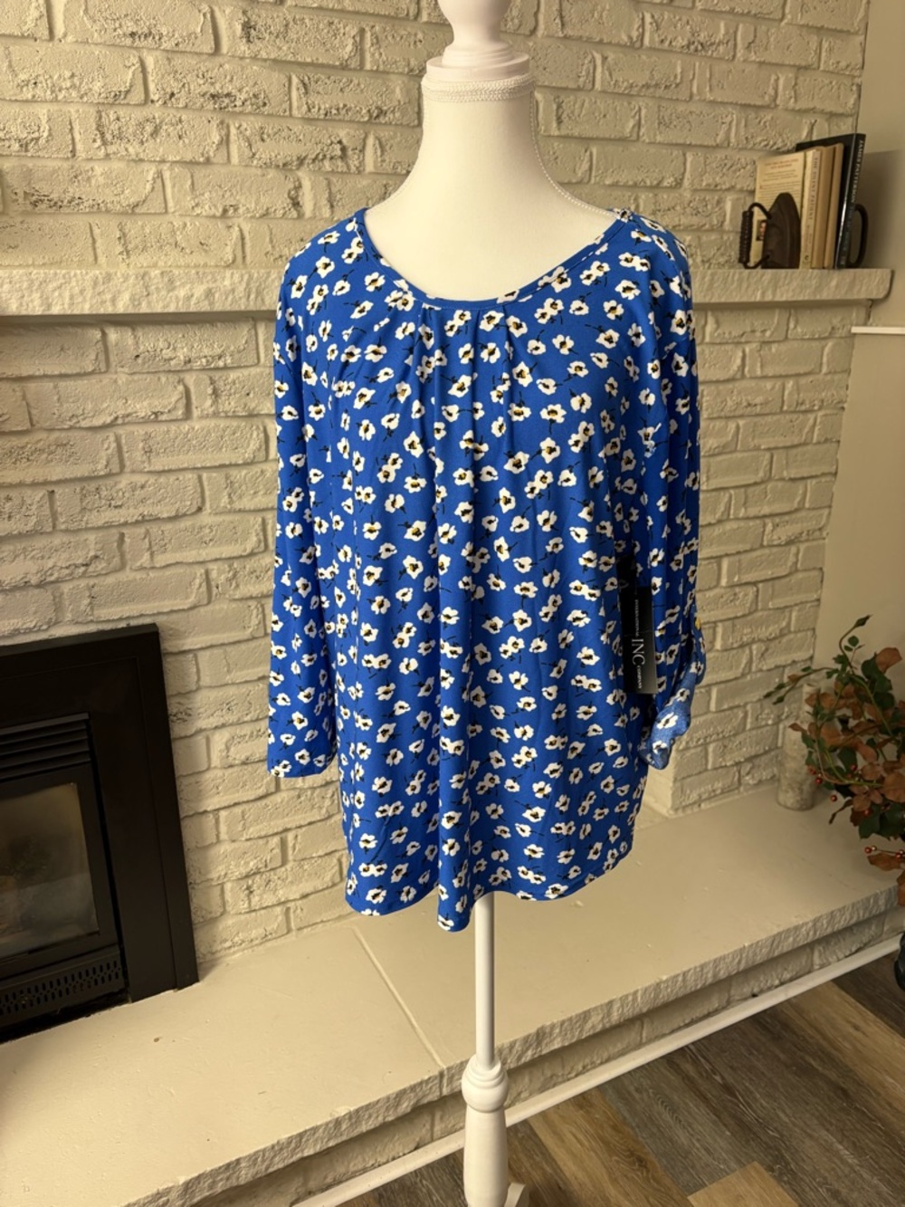 INC International Concepts Blue Floral Scoop-Neck Blouse Size XL